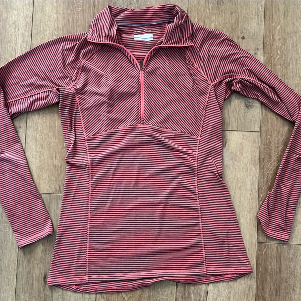 Columbia Coral and Charcoal Striped Omni-Wick Long Sleeve Shirt Medium